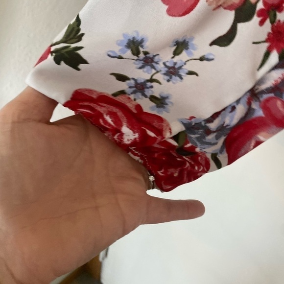 LOFT XSp floral, pop over blouse with neck tie accent - Picture 6 of 6